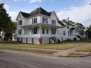 601 College Ave