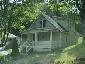 334 Point St 3 BR 1500 sq ft. $650